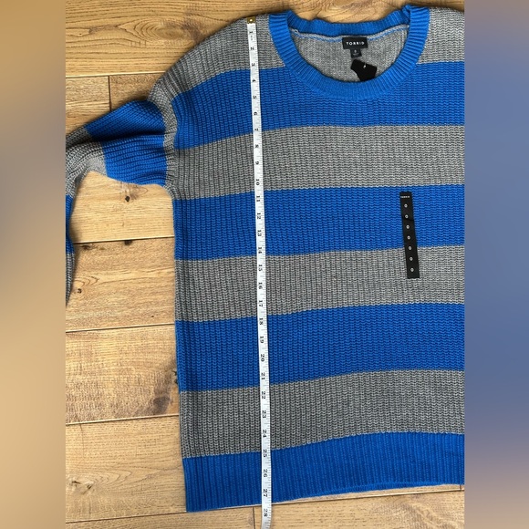 NEW Torrid Pullover Drop Shoulder Sweater size 0 / Large 12 - Picture 10 of 10